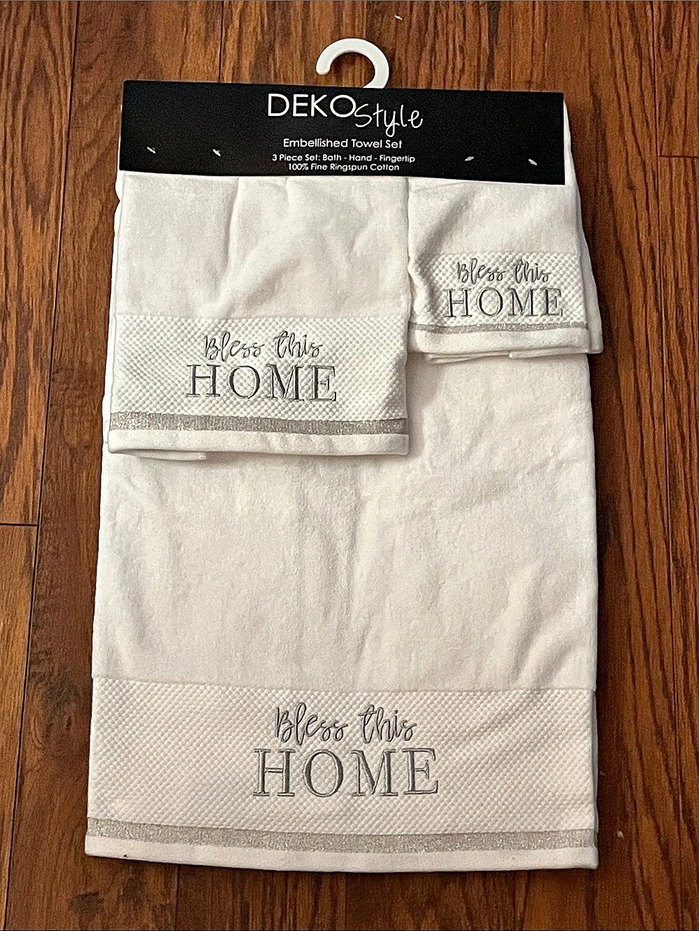 DEKOstyle Embellished Towel Set 3-Piece White Cotton Towel Set NWT
